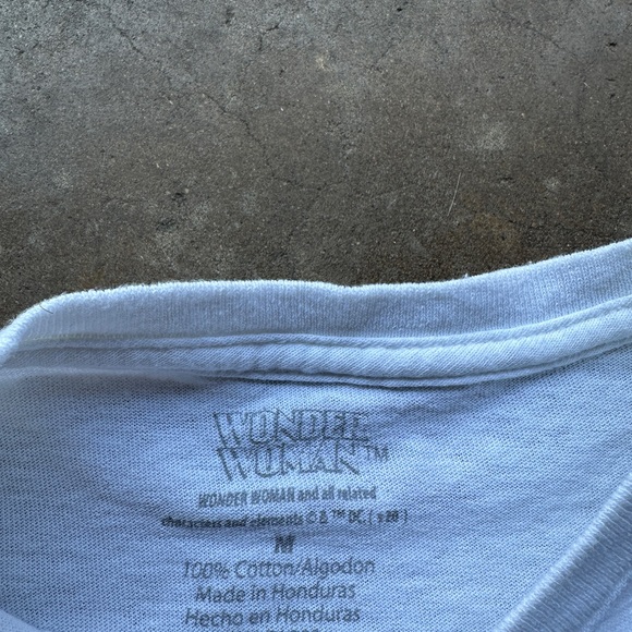 (M) Modern Gal Gadot Wonder Woman WW84 Movie Tee - Picture 3 of 3